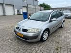 Renault Mégane Grand Tour 1.6-16V Tech Line, Gebruikt, 4 cilinders, Navigatiesysteem, 1300 kg