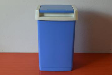 Retro vintage LL Plastics prullenbak / vuilnisbak beschikbaar voor biedingen