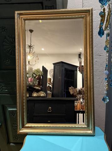 Vintage spiegel goud, wandspiegel antieklook halspiegel VdlM beschikbaar voor biedingen