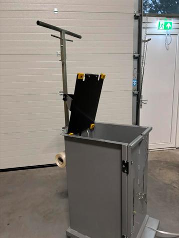 Folie handpers beschikbaar voor biedingen