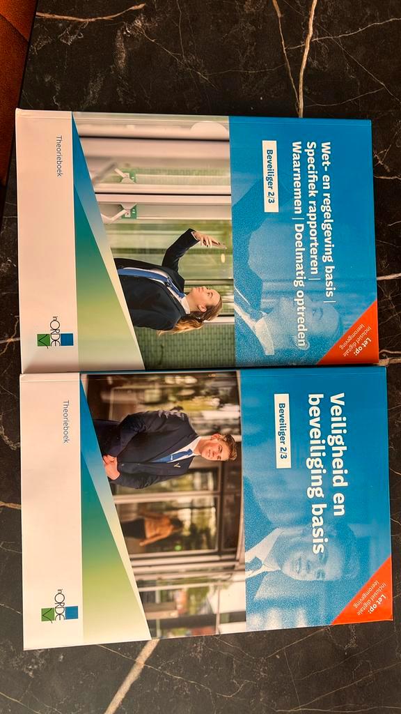 Beveiliger 2 | theorieboek bij combipakket, Boeken, Schoolboeken, Zo goed als nieuw, Nederlands, Overige niveaus, Ophalen of Verzenden