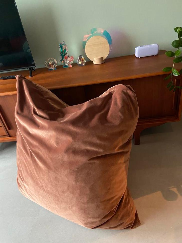 Groot kussen poef Fest, Huis en Inrichting, Zitzakken, Zo goed als nieuw, Roze, Ophalen