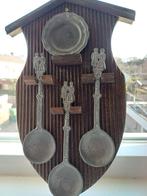 Tinnen Lepels op Houten Bord, Antiek en Kunst, Antiek | Tin, Ophalen of Verzenden