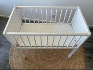Complete witte wiegset te koop -alles voor een fijne start! beschikbaar voor biedingen