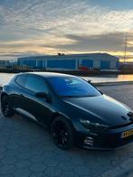 Volkswagen Scirocco 2.0 TSI DSG 2008 Zwart, Auto's, 65 €/maand, 4 cilinders, 1984 cc, 4 stoelen
