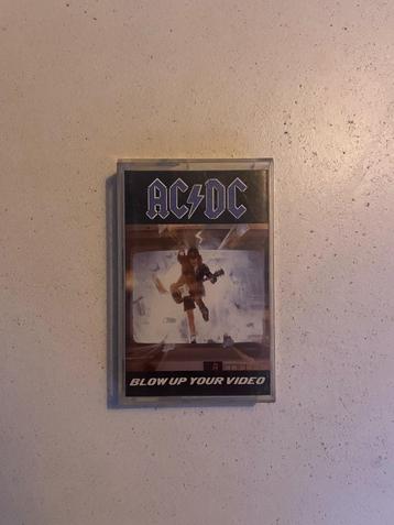 AC/DC - Blow up your video (cassette) beschikbaar voor biedingen