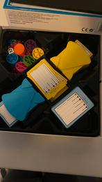 Trivial Pursuit Familie Editie - Bordspel, Hobby en Vrije tijd, Gezelschapsspellen | Bordspellen, Een of twee spelers, Ophalen