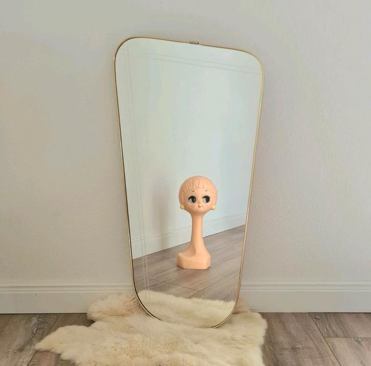Spiegel vintage retro midcentury hout design deens mirror, Huis en Inrichting, Woonaccessoires | Spiegels, Zo goed als nieuw, Minder dan 50 cm