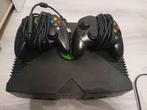 Xbox classic + 2 controllers + Av & power kabels, Ophalen of Verzenden, Gebruikt, Met 2 controllers
