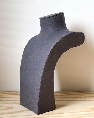 SHOEBALOE Necklace Display:Mannequin Ketting Standaard Torso beschikbaar voor biedingen