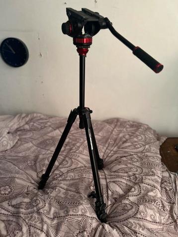 Manfrotto statief MVH502AH beschikbaar voor biedingen