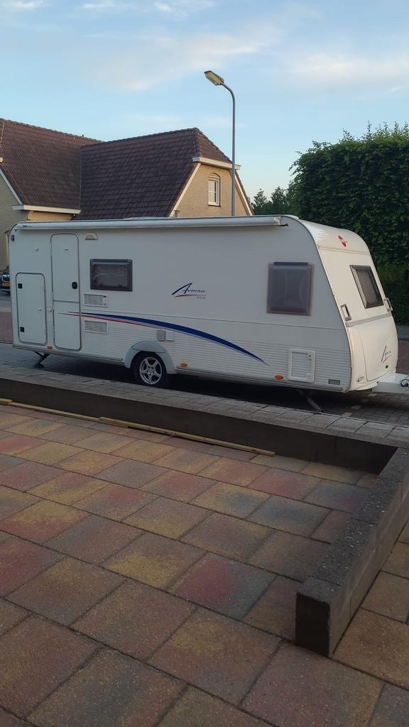 Burstner Averso 495 TK caravan met stapelbed 2008, Caravans en Kamperen, Stapelbed, Airco, Treinzit, Particulier