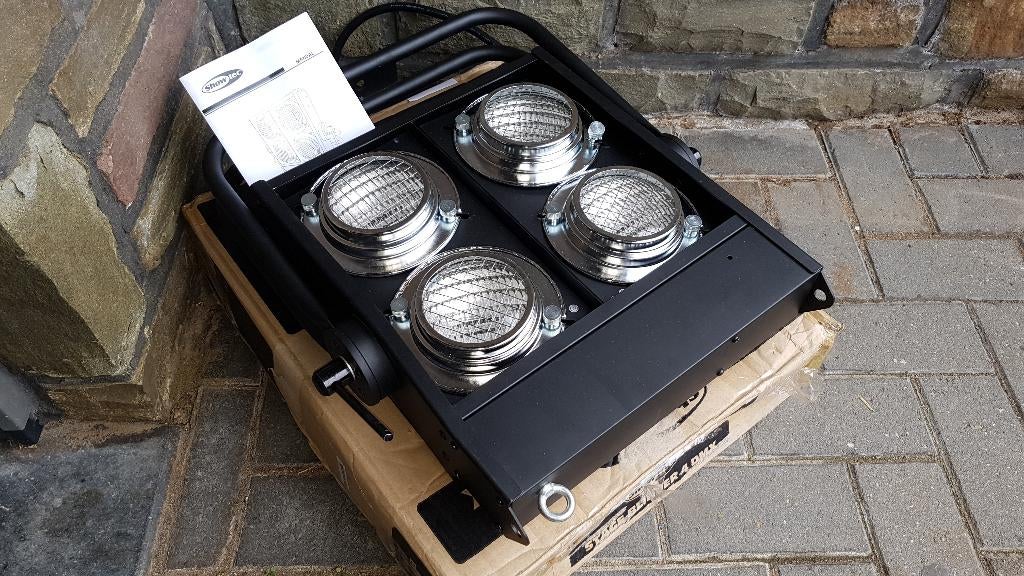 2x Showtec stage blinder 4, Ophalen, Zo goed als nieuw, Licht
