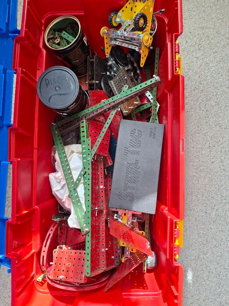 Meccano, Ophalen, Gebruikt