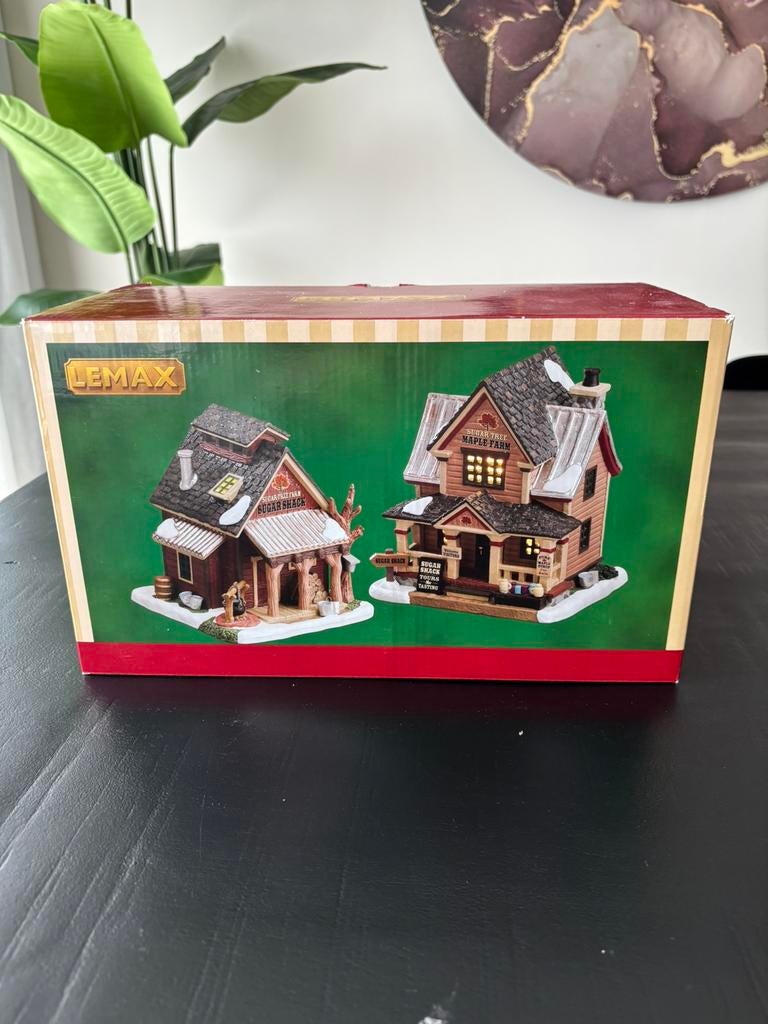 Lemax Sugartree Maple Farm Set of 2, Ophalen, Zo goed als nieuw