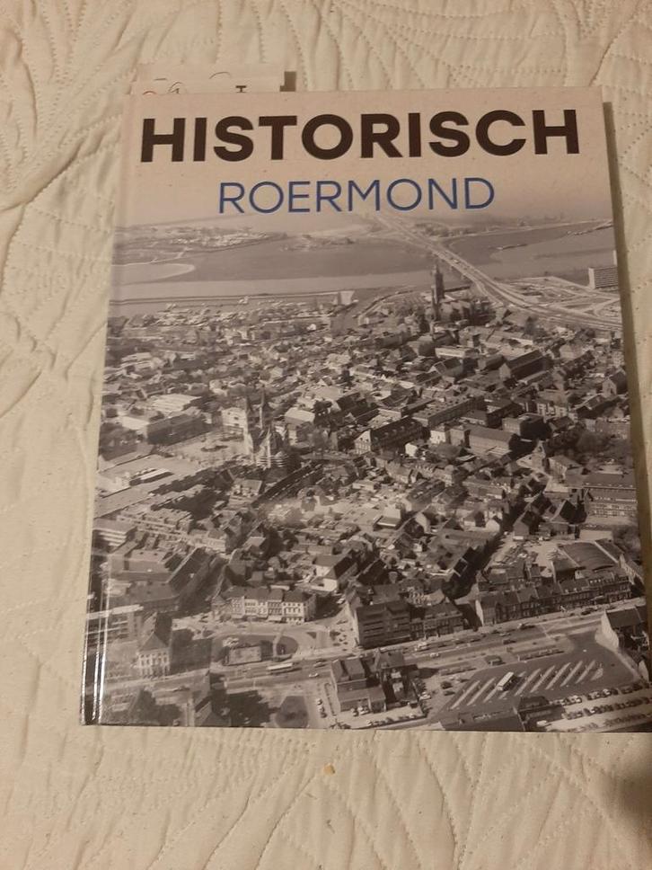 Wie helpt ons de boeken vol te krijgen, Boeken, Geschiedenis | Stad en Regio, Ophalen of Verzenden