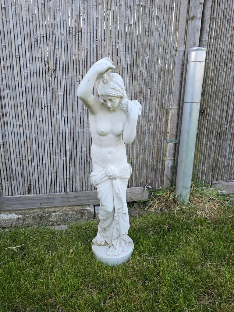 Betonnen beeld vrouw 85 cm hoog, Tuin en Terras, Ophalen of Verzenden, Gebruikt