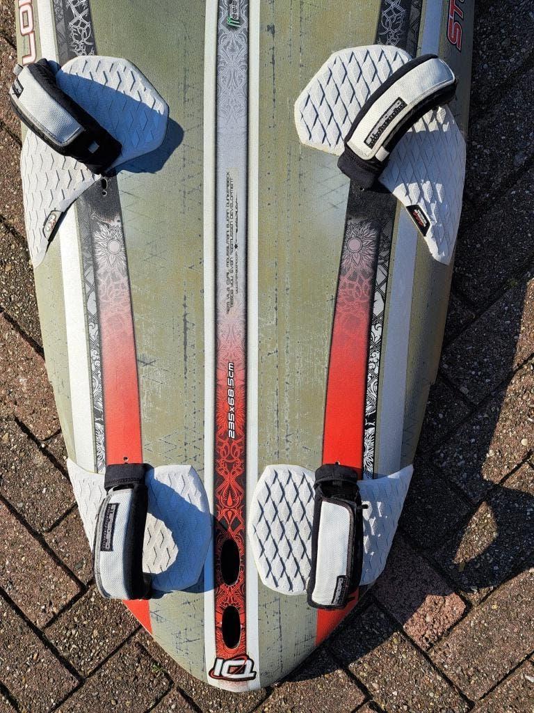 Starboard Isonic 107 race - slalom, Ophalen, Minder dan 250 cm, Plank, 5 tot 7 m²