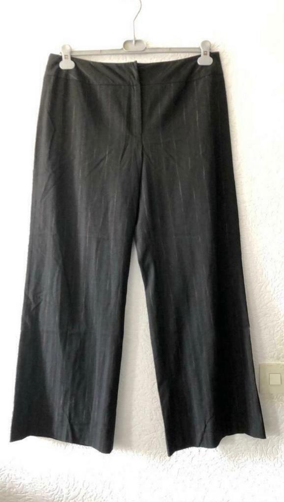 Maat 44 - broek van GEORGE - zwart gestreept, Kleding | Dames, Zwart, Maat 42/44 (L), Ophalen of Verzenden, Zo goed als nieuw