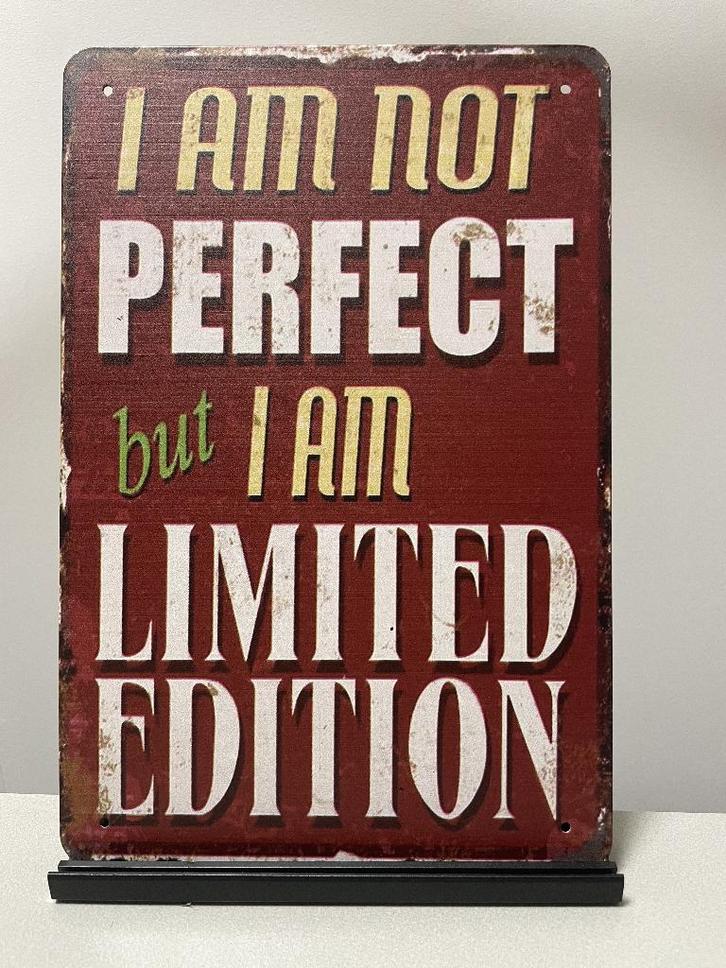 I am not perfect metalen tekstbord (Old Look), Huis en Inrichting, Woonaccessoires | Tekstborden en Spreuken, Nieuw, Ophalen of Verzenden