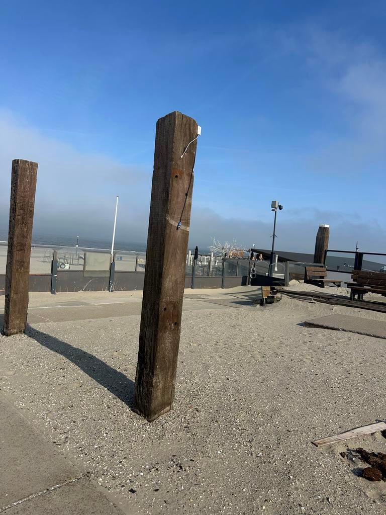 Meerpalen 30 x 28cm diverse lengtes, Gebruikt, Palen, Ophalen of Verzenden, Hardhout