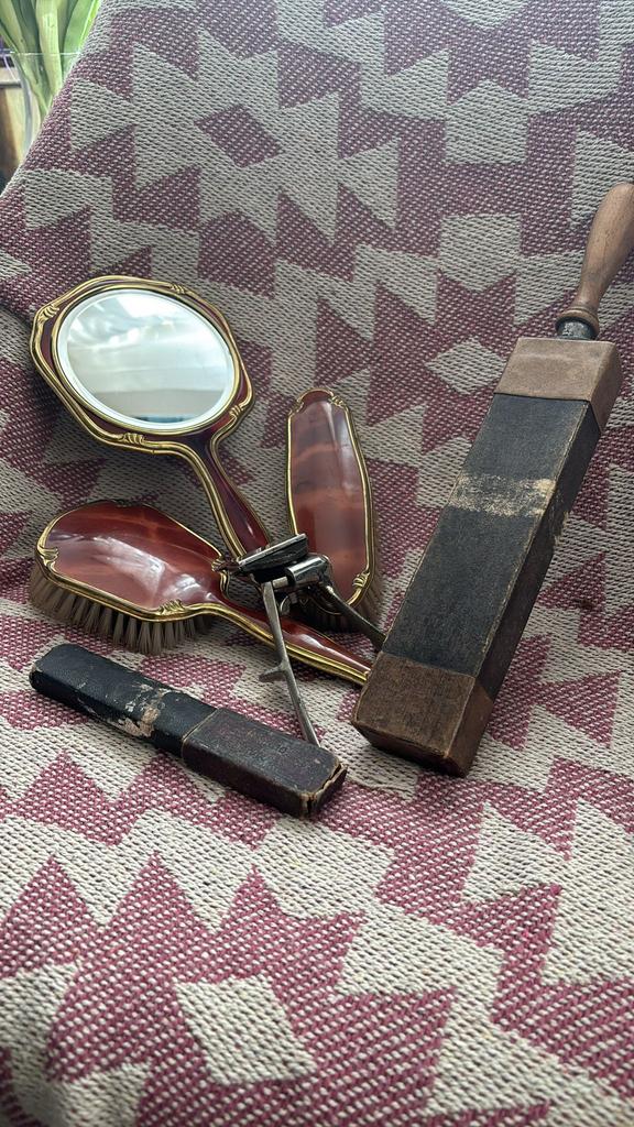 Vintage scheer- en verzorgingsset zonder minimum bedrag!, Antiek en Kunst, Ophalen of Verzenden