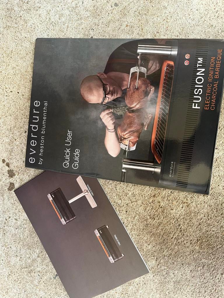 Everdure Fusion houtskool barbeque, van Heston Blumenthal, Tuin en Terras, Houtskoolbarbecues, Ophalen, Zo goed als nieuw