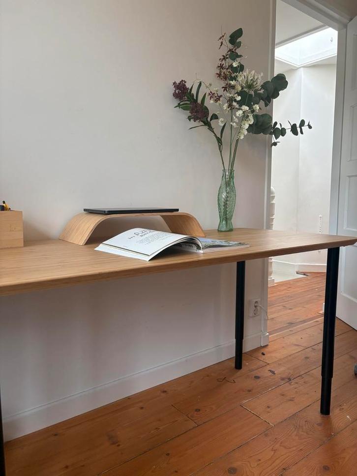 Anfallare/Olov bureau met verstelbare poten, Huis en Inrichting, Bureaus, Zo goed als nieuw, Overige typen, IKEA, Modern, Hout