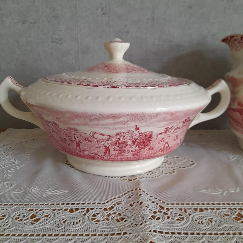 Gave dekschaal Societe Ceramique Boerenhoeve Rood, Antiek en Kunst, Ophalen of Verzenden