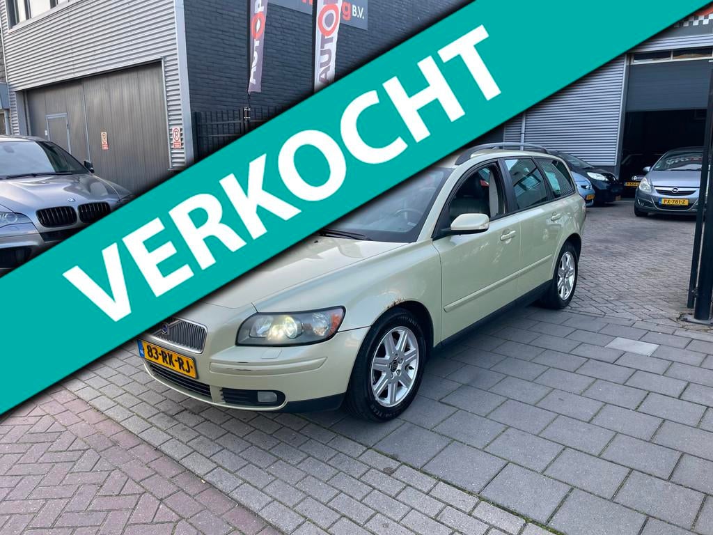 Volvo V50 2.0D Summum 180PK 2e Eigenaar! Trekhaak Airco NAP, Voorwielaandrijving, 136 pk, Gebruikt, 1370 kg