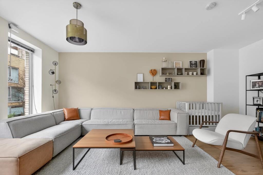 Luxe Hoekbank met Poef., Huis en Inrichting, Ophalen, 125 tot 150 cm, Lounge, Hoekbank