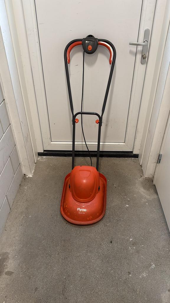Flymo micro lite zweefmaaier, Tuin en Terras, Grasmaaiers, Zweefmaaier, Ophalen of Verzenden, Zo goed als nieuw