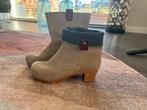Sanita Clogs Enkellaarsjes - Beige Suède 39, Kleding | Dames, Schoenen, Ophalen of Verzenden, Gedragen, Beige, Lage of Enkellaarzen
