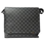 Louis Vuitton District PM Messenger Damier 2019, Louis Vuitton, Gebruikt, Support@louisvuitton.com, 2 Rue du Pont Neuf
75001 Paris
France