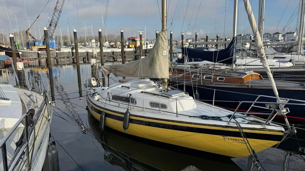 Defender 27 zeilboot, Ophalen, Gebruikt, Diesel, Tourjacht of Cruiser