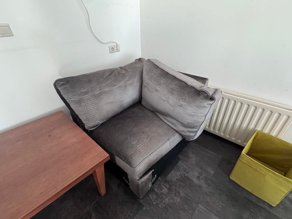 Comfortabele hoekbank - grijs/beige - 4 jaar oud, Ophalen, Gebruikt, Hoekbank, Stof