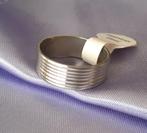 Ring zilver met lijntjes, IJzer of Staal, 19 tot 20, Nieuw, Ophalen of Verzenden