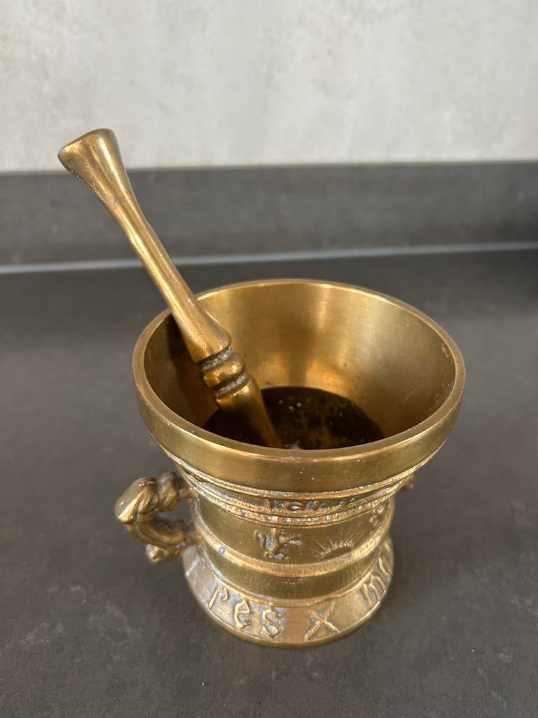Antieke bronzen vijzel met stamper, Antiek en Kunst, Ophalen, Brons