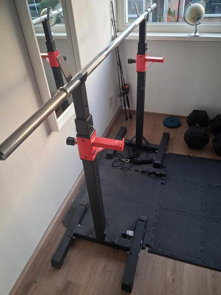 Haltersteunen en halterstang, Sport en Fitness, Fitnessmaterialen, Gebruikt, Halterstangen, Armen, Benen, Borst, Rug, Ophalen of Verzenden