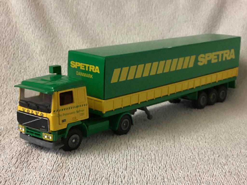 VOLVO F10 Vrachtwagen met Trailer van Spetra Transport, Ophalen of Verzenden, Zo goed als nieuw, Bus of Vrachtwagen, Tekno