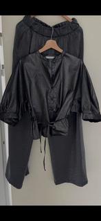 Broek en tuniek in grijs/metallic/zilver, maat M, by bar., Kleding | Dames, Maat 38/40 (M), Ophalen of Verzenden, Zo goed als nieuw