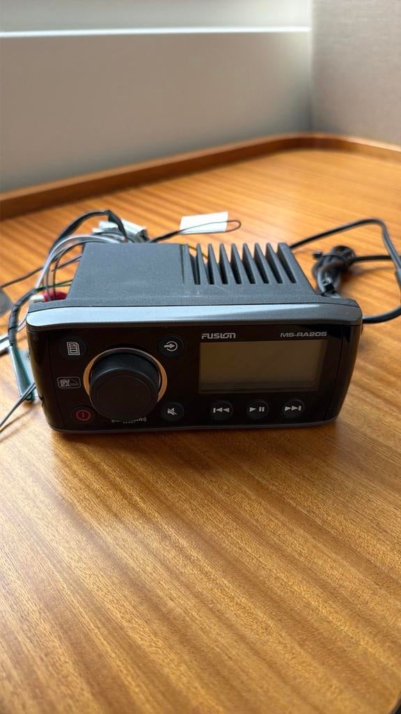 Fusion MS-RA 205 Marine Radio, Ophalen of Verzenden, Gebruikt