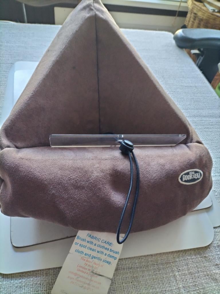 The bookseat bruin, Ophalen of Verzenden, Zo goed als nieuw