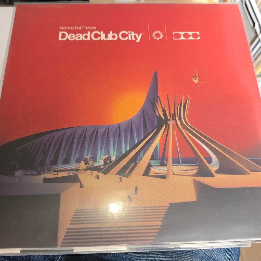 Nothing But Thieves - Dead Club City LP, Ophalen of Verzenden, Gebruikt, 12 inch, Poprock
