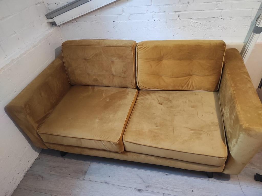 Mosterdgele tweezitsbank, Huis en Inrichting, Banken | Sofa's en Chaises Longues, Ophalen