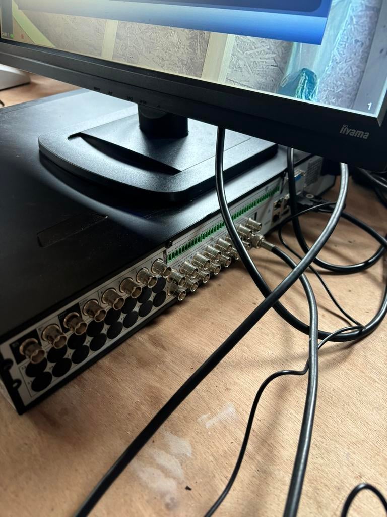 Dahua 16 kanaals HDCVI recorder met 2TB harddisk, Ophalen of Verzenden, Zo goed als nieuw