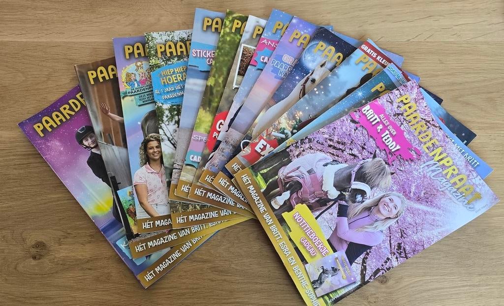 Paardenpraat Magazine & Britt Dekker kaarten, Boeken, Ophalen of Verzenden, Gelezen, Overige typen