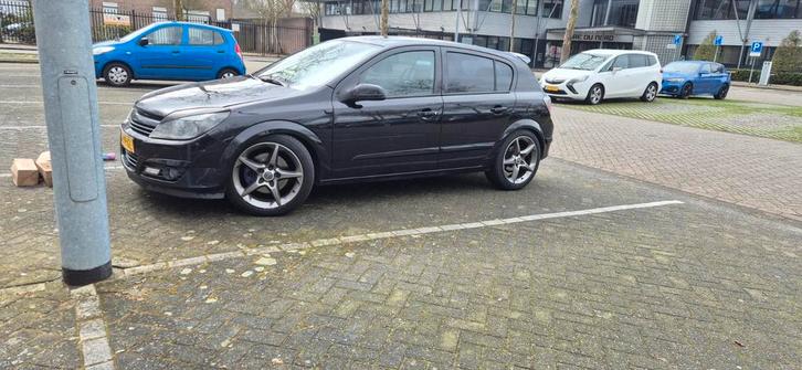 Opel Astra 2.0 Turbo 125KW 5D 2004 Zwart, Auto's, Opel, Particulier, Astra, Benzine, F, Hatchback, Handgeschakeld, Origineel Nederlands