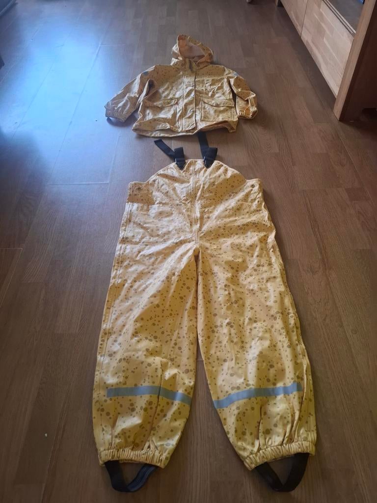 Regenbroek en -jas H&M maat 122/128, Jongen of Meisje, H&M, Ophalen of Verzenden, Zo goed als nieuw