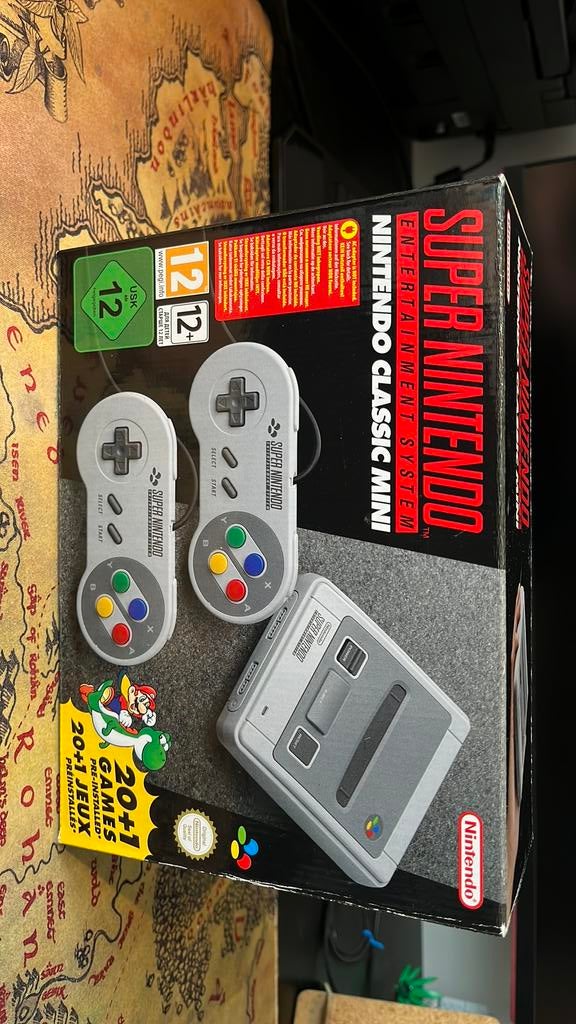 Super nintendo classic mini als nieuw in doos!, Ophalen of Verzenden, Zo goed als nieuw, Met 2 controllers